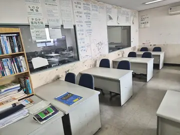 천안 컴퓨터 학원 철거 현장으로 현장 사진