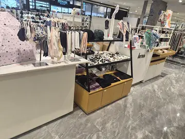 대전 백화점 입점 액세서리 매장 철거 및 원상복구 현장 현장 사진